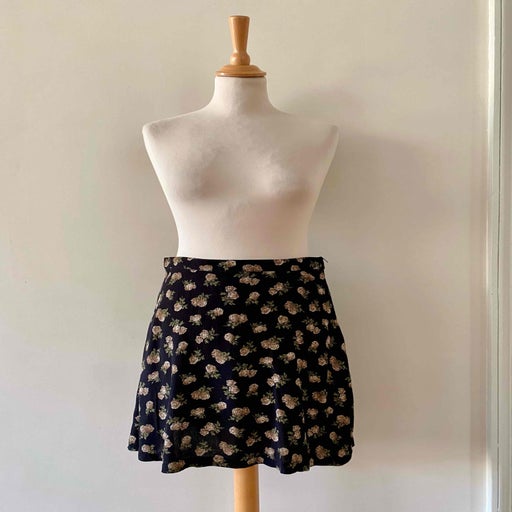 Floral mini skirt