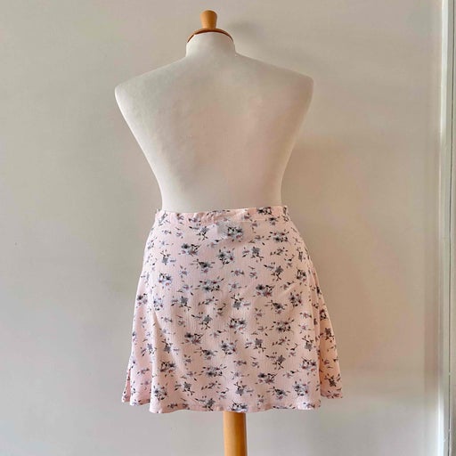 Floral mini skirt