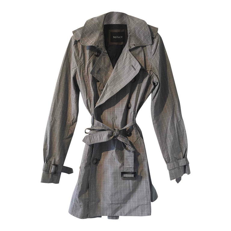 Short trench coat