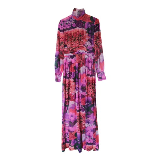 Long veil dress