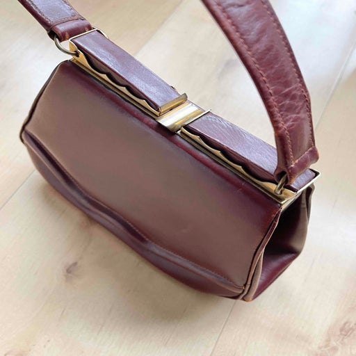 Leather bag