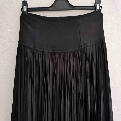 Pleated midi skirt