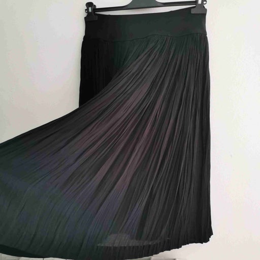 Pleated midi skirt