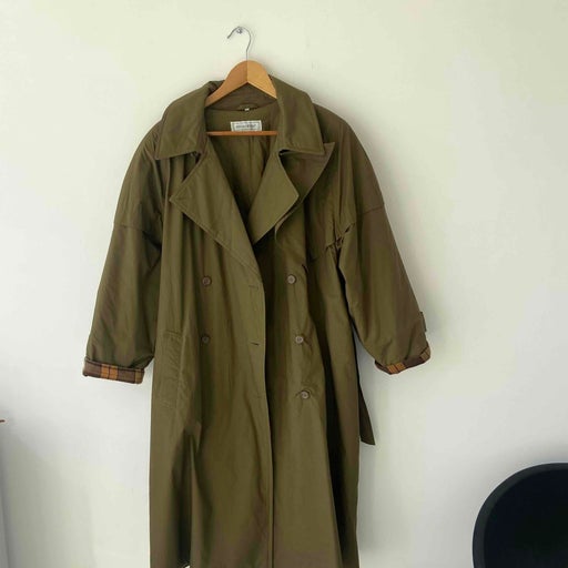 00's trench coat
