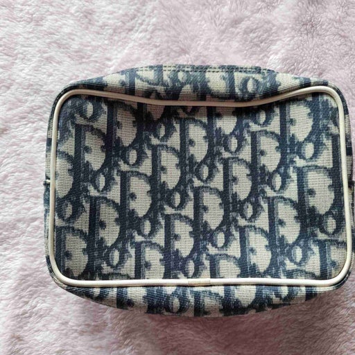 Dior purse