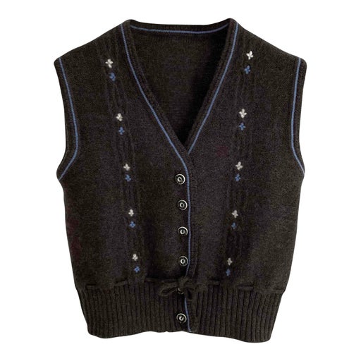 Sleeveless wool vest