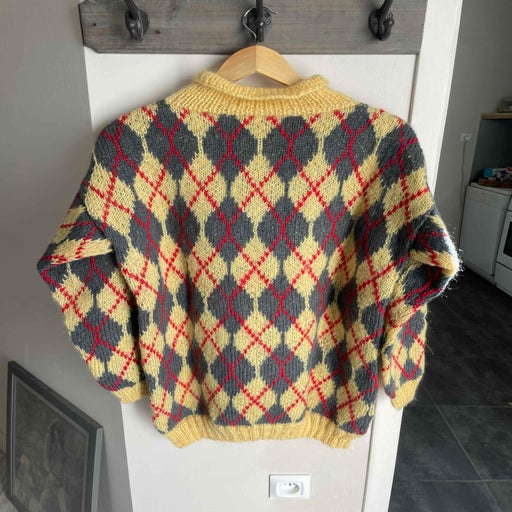 Woolen sweater