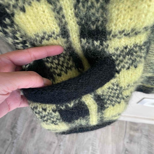 Sleeveless wool vest