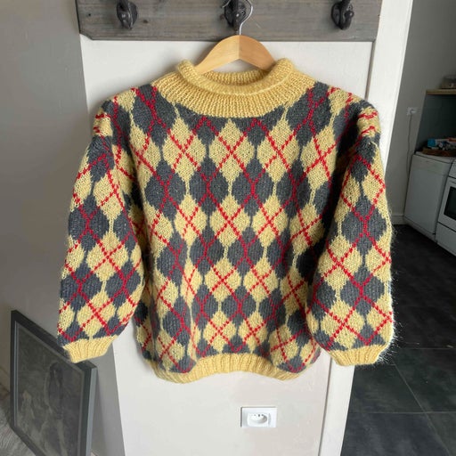 Woolen sweater