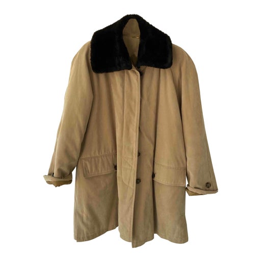 Short trench coat