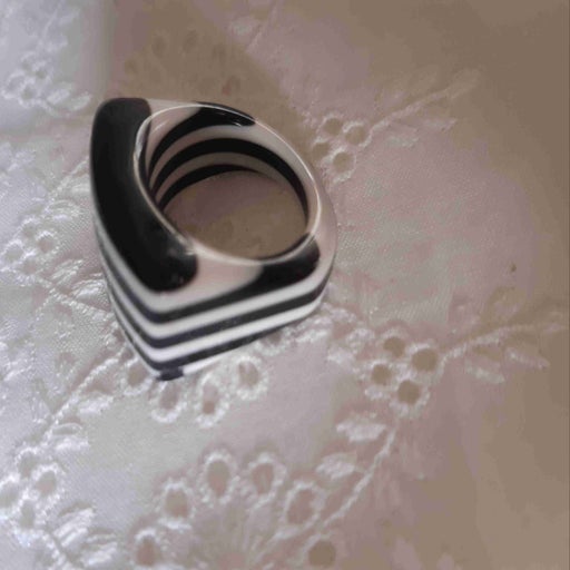 90's ring