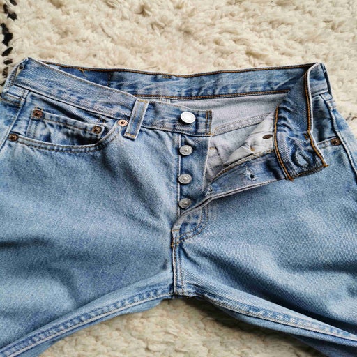 Jean Levi's 501 W27L32