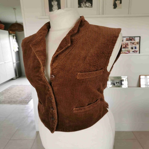 Cacharel sleeveless vest