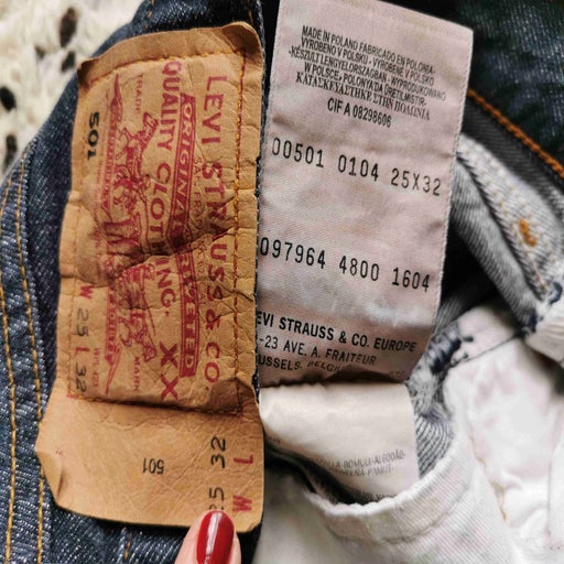 Jean Levi's 501 W25L32