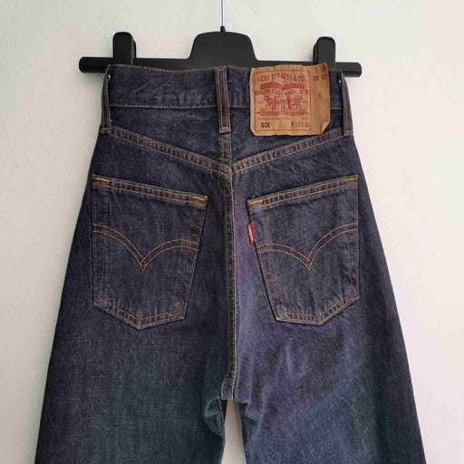 Jean Levi's 501 W25L32