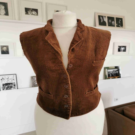 Cacharel sleeveless vest