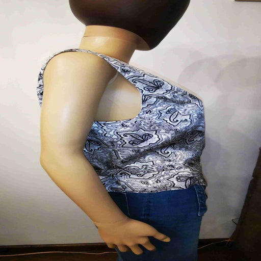 Paisley Sleeveless Vest