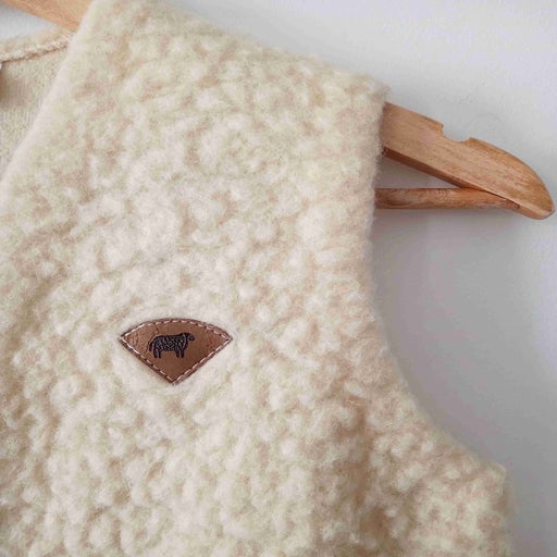 Sleeveless wool vest