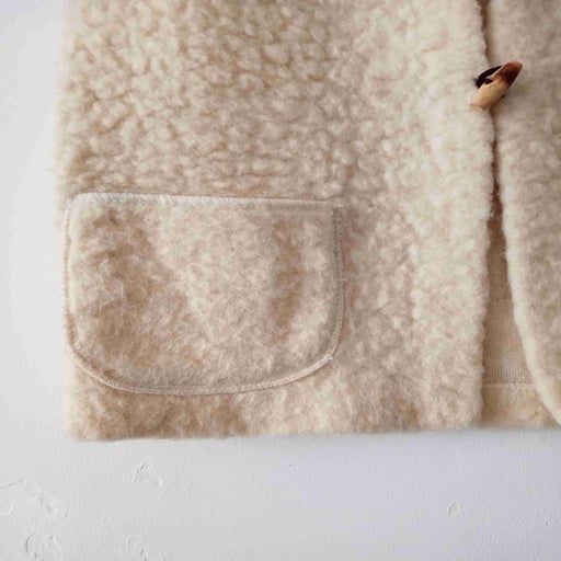 Sleeveless wool vest