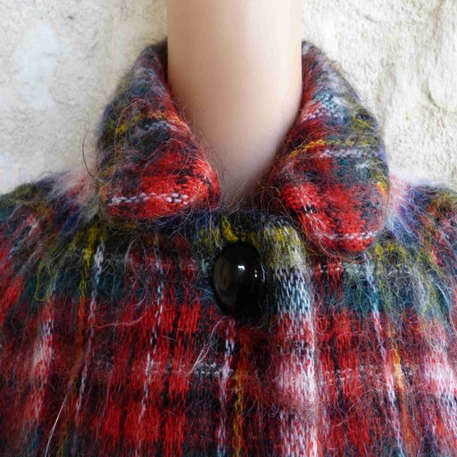 Short wool cape