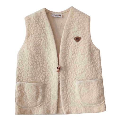 Sleeveless wool vest