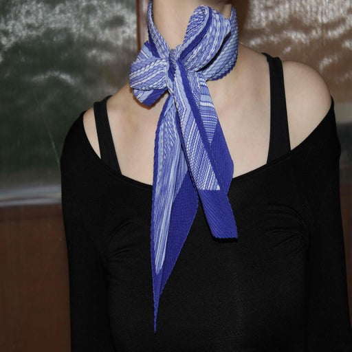 Pleated scarf
