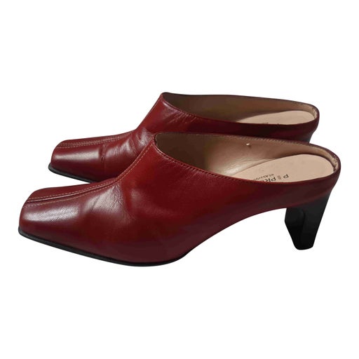 Leather mules