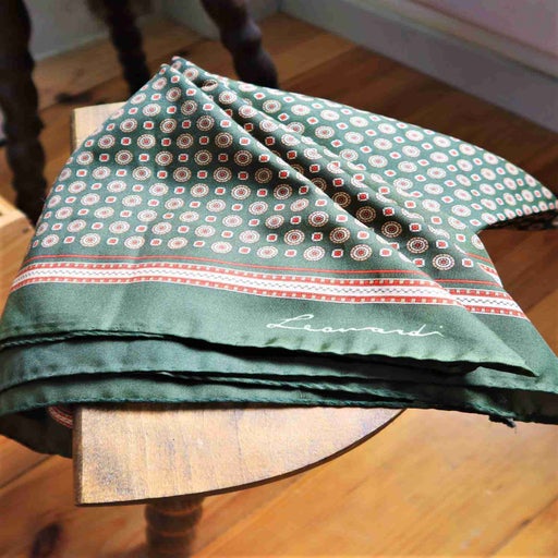 Leonard scarf
