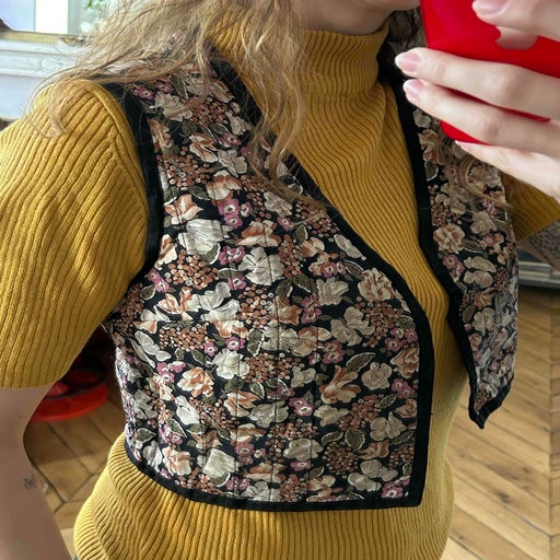 Quilted sleeveless vest
