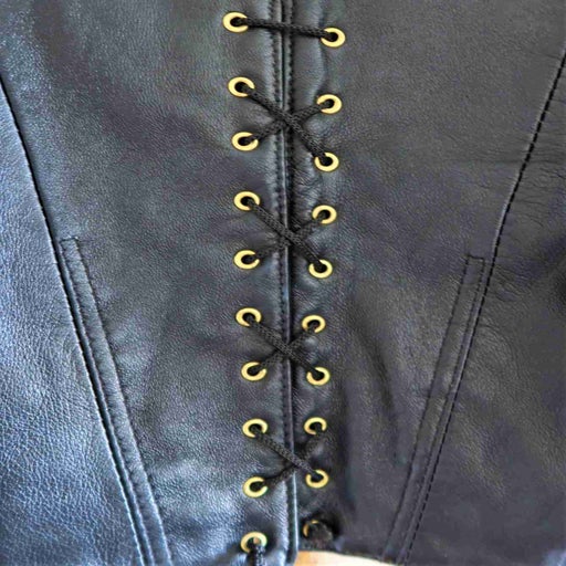 Short leather jacket