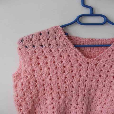 Sleeveless wool sweater