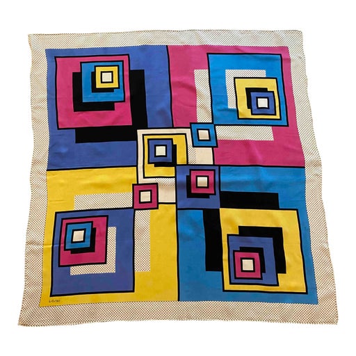 Silk square signed Sevini. Excellent condition.