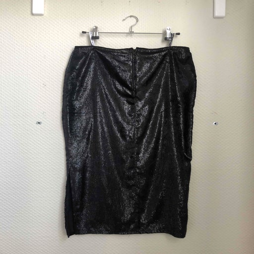 Velvet skirt