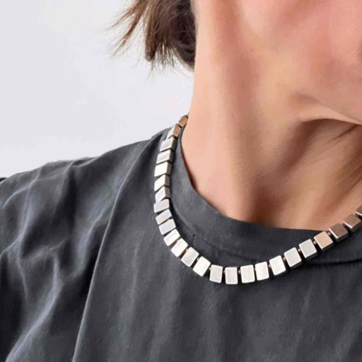 Silver metal necklace