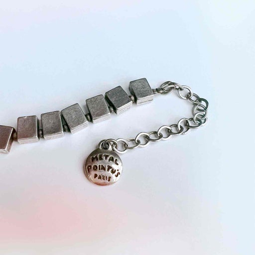 Silver metal necklace
