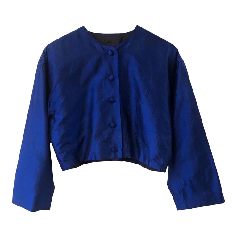 Short silk jacket