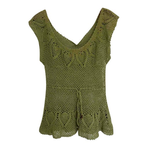 Sleeveless crochet top