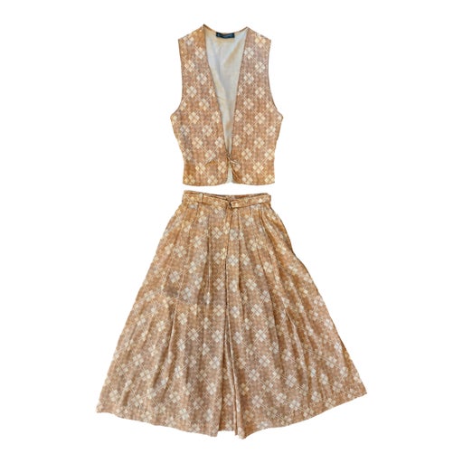Louis Feraud set