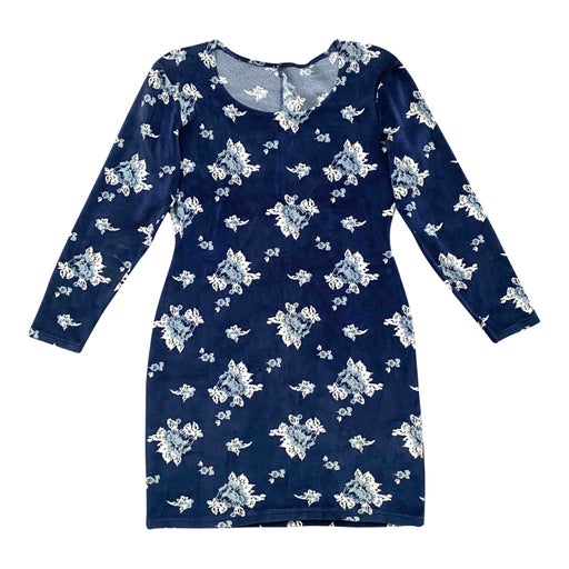 Robe à fleurs en velours