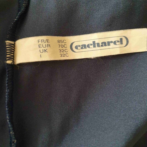 Body Cacharel