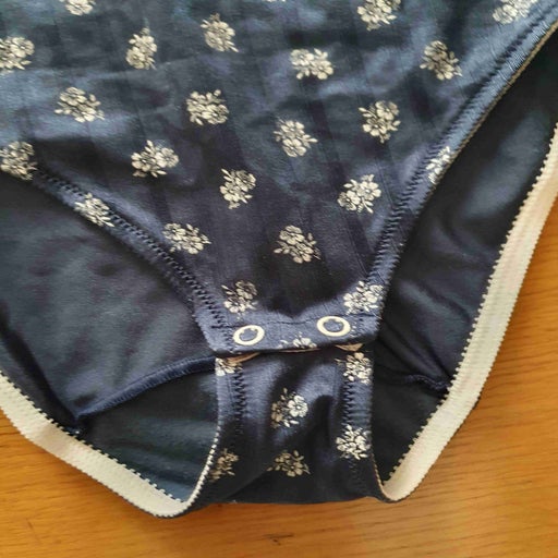 Body Cacharel