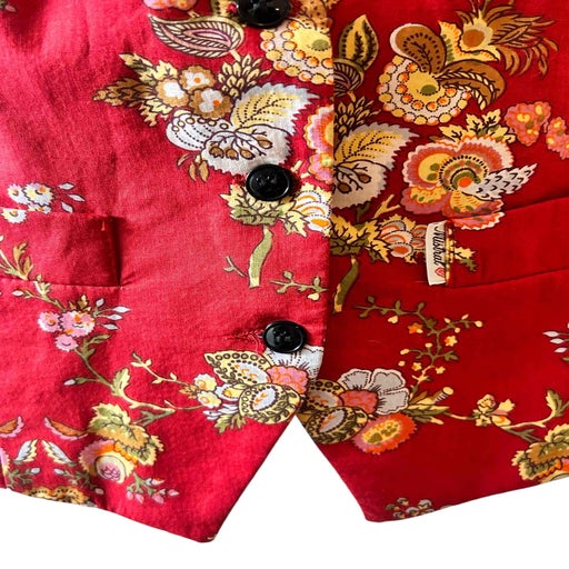 Sleeveless cotton vest