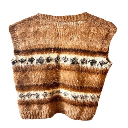 Sleeveless wool vest