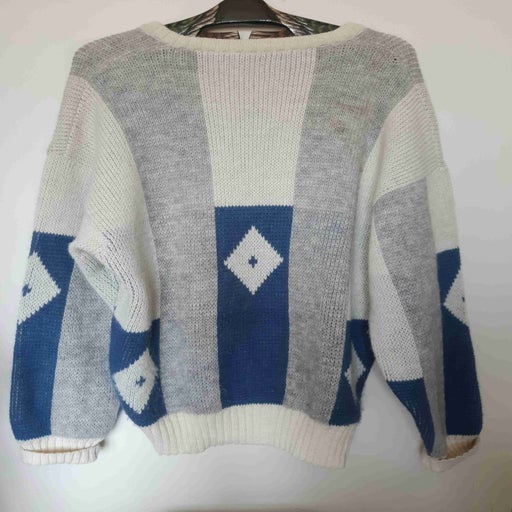 Patterned sweater