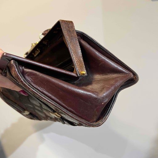 Leather bag