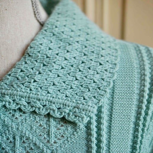Wide collar cardigan