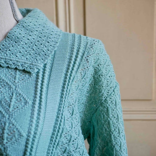 Wide collar cardigan