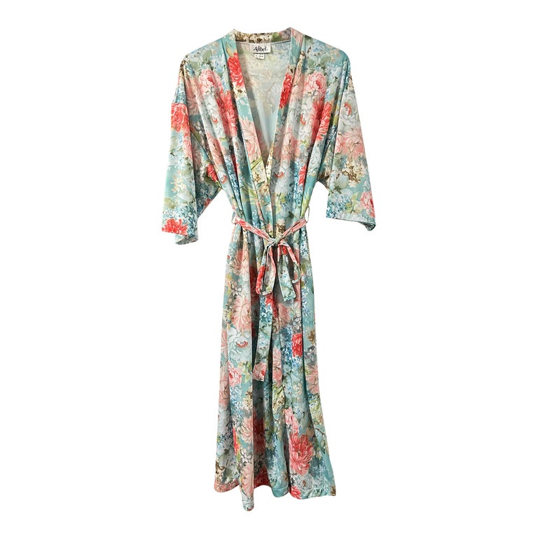 Floral bathrobe