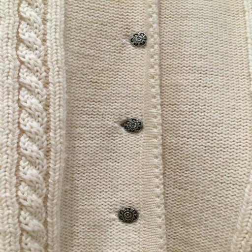 Sleeveless wool cardigan