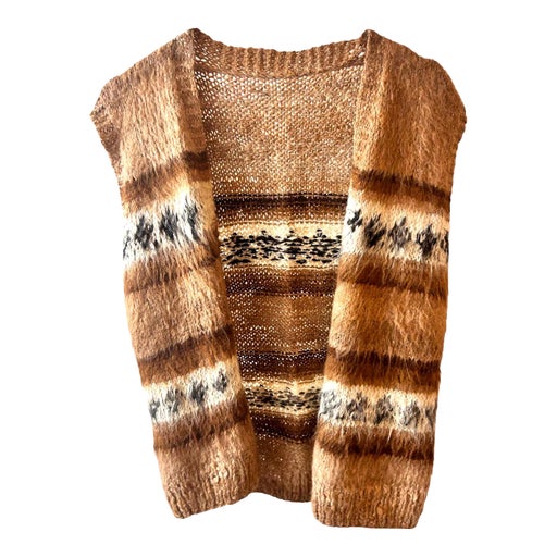 Sleeveless wool vest